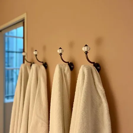 Magnolia Deco